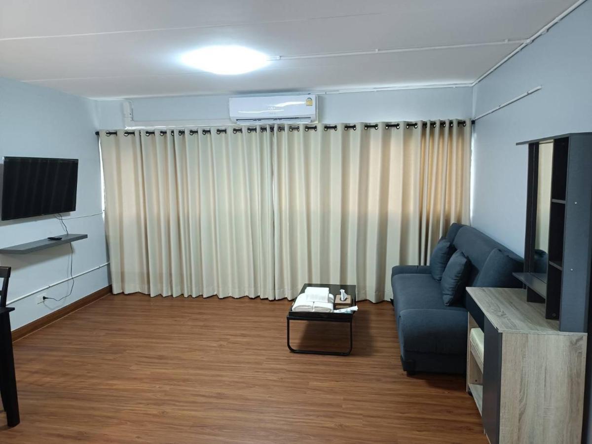 Popular Condo Near Impact/Thunder Dome Pak Kret Esterno foto