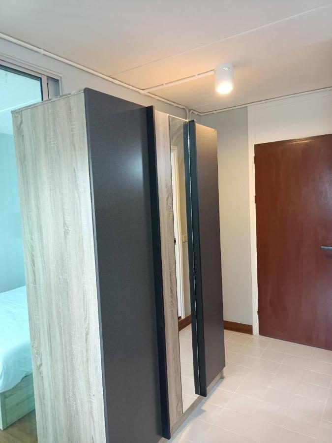 Popular Condo Near Impact/Thunder Dome Pak Kret Esterno foto